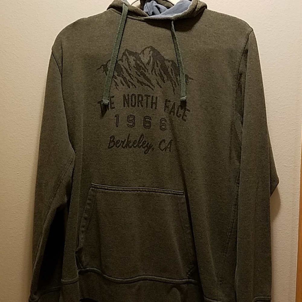 North Face Hooded Sweatshirt - Large